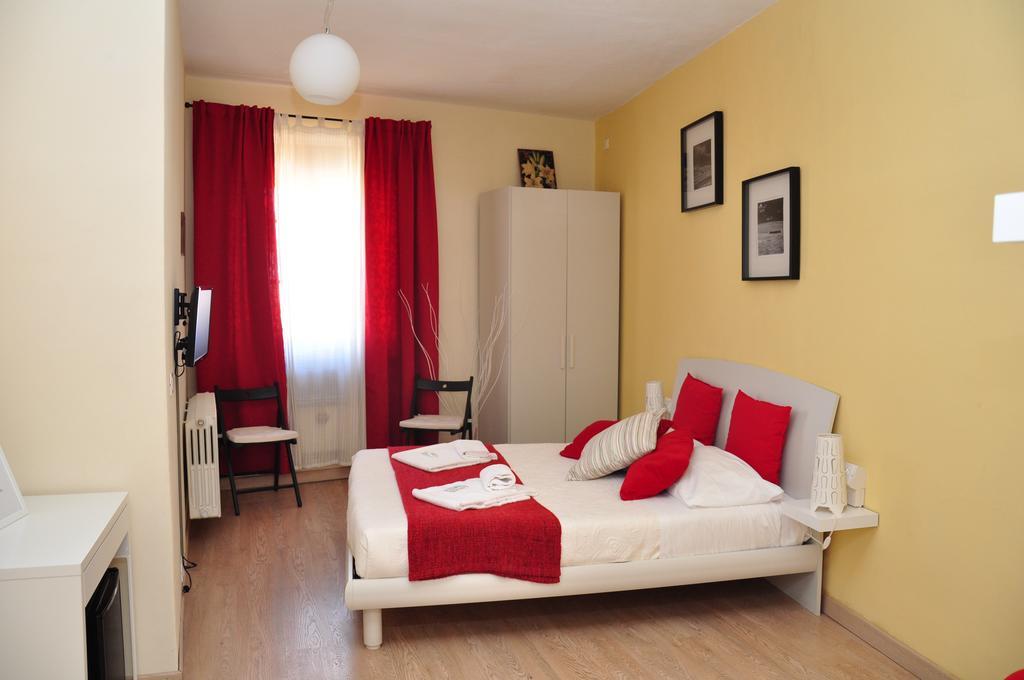 At Home Bed And Breakfast Lucques Extérieur photo