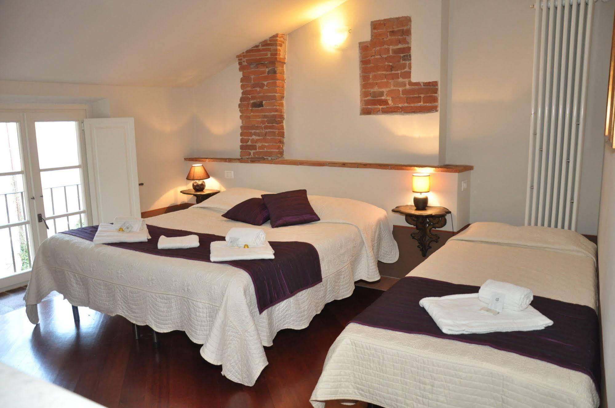 At Home Bed And Breakfast Lucques Extérieur photo