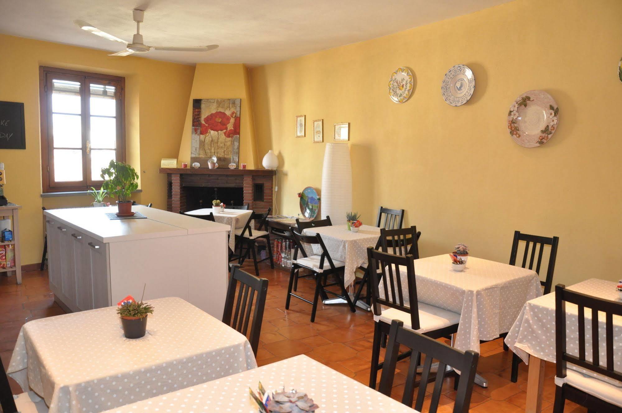 At Home Bed And Breakfast Lucques Extérieur photo