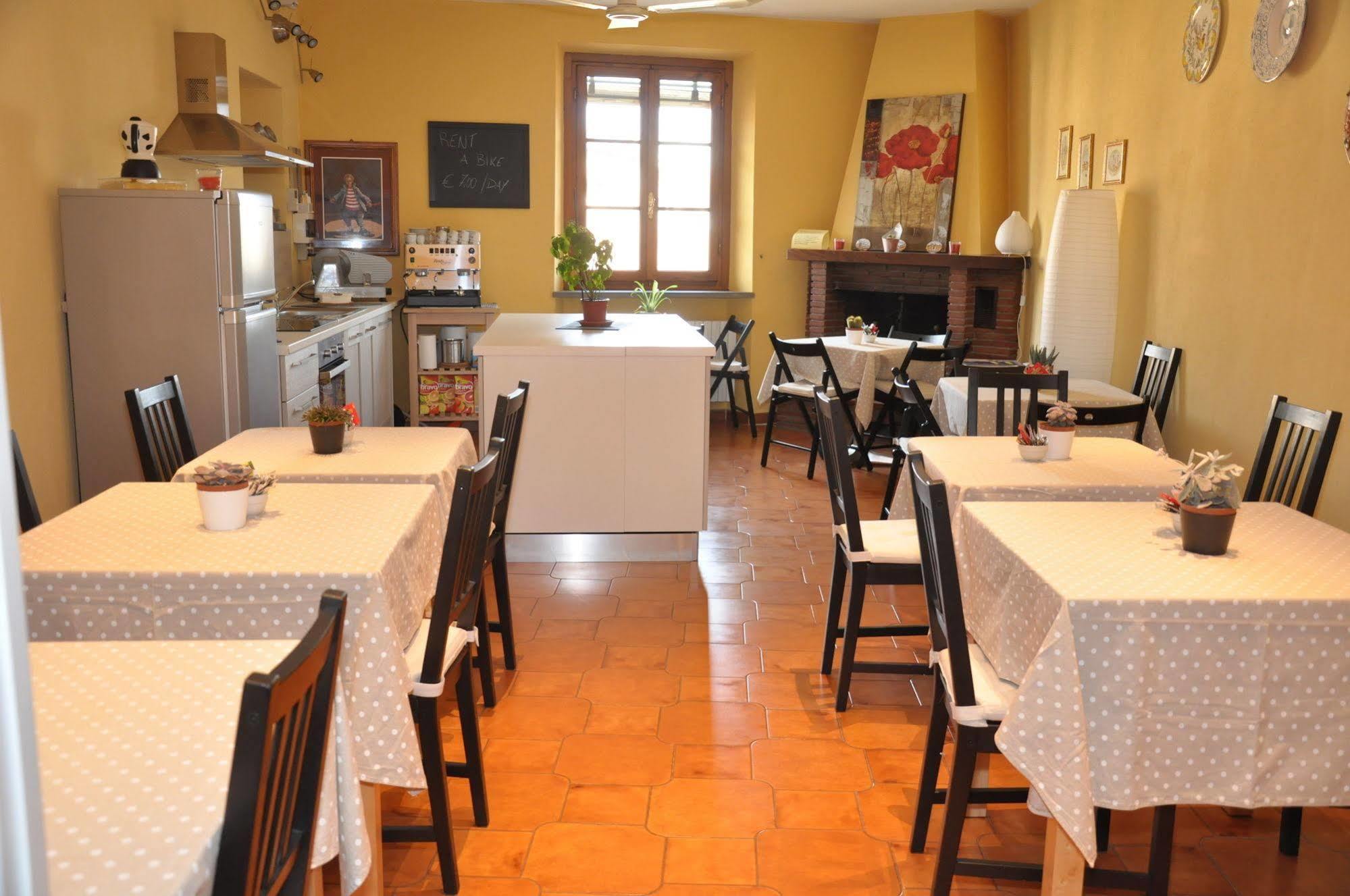At Home Bed And Breakfast Lucques Extérieur photo