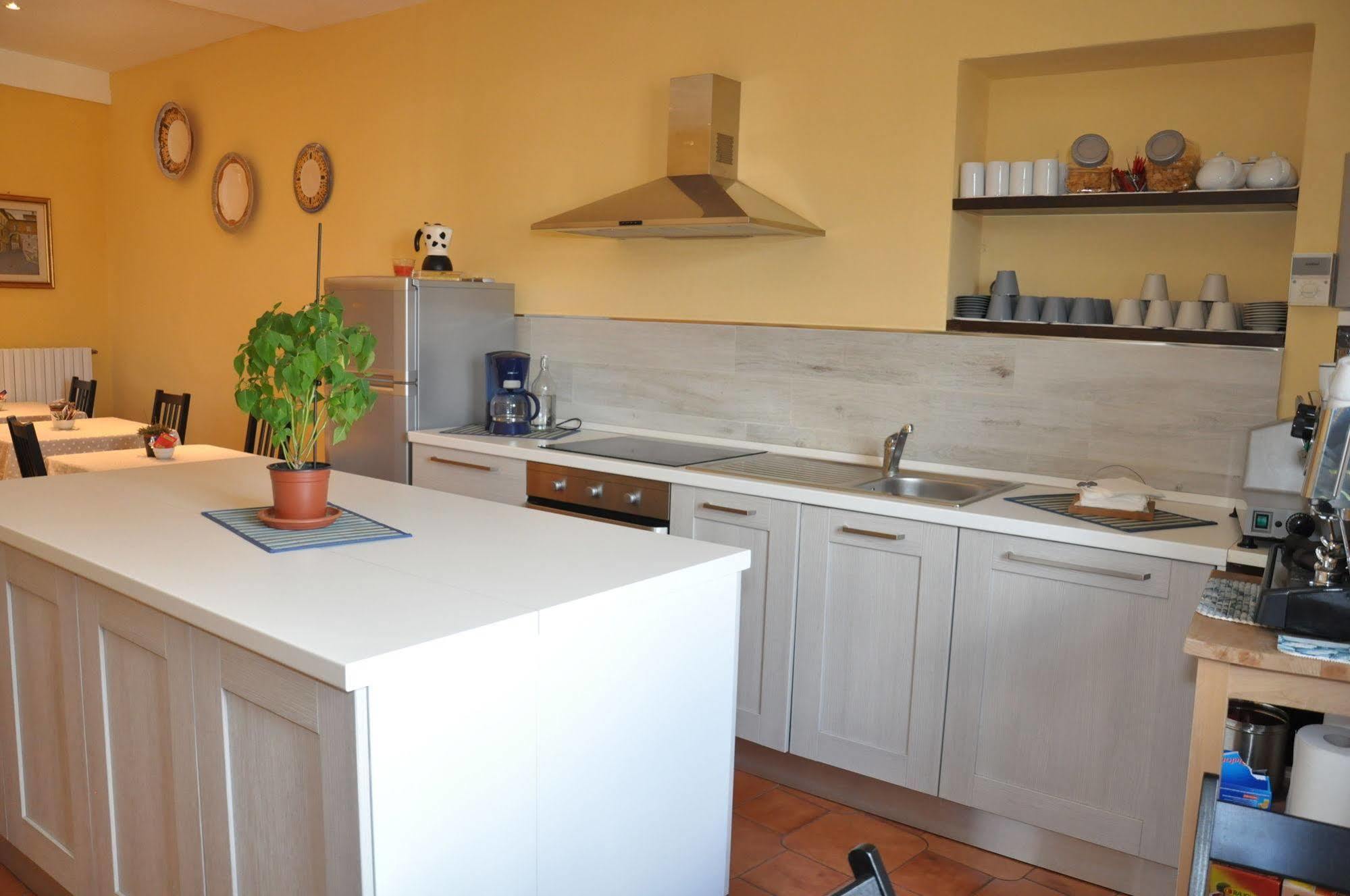 At Home Bed And Breakfast Lucques Extérieur photo
